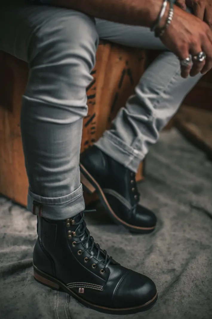 &SONS Leather Goods-The Drover Boot Black